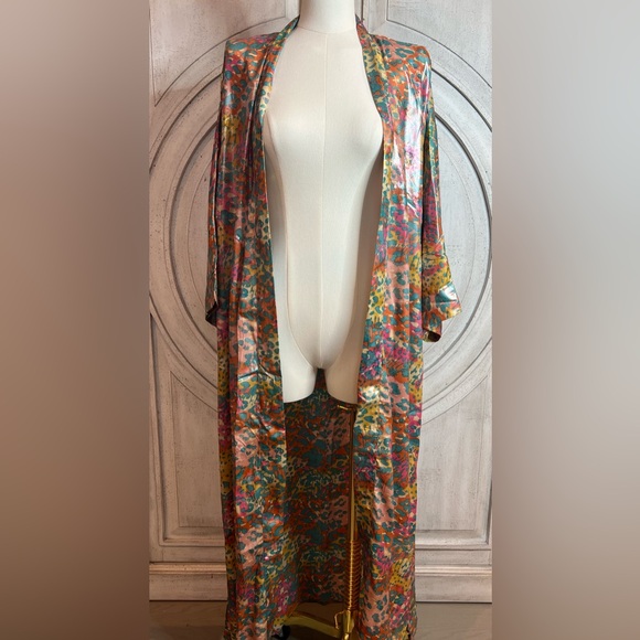 Multicolor Satin Robe - Picture 4 of 10